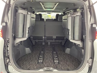 2025 Toyota ALPHARD — миниатюра 26