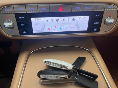 2022 Genesis G90 (RS4) photo 9