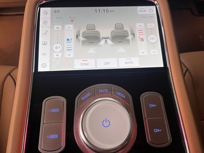 2022 Genesis G90 (RS4) — миниатюра 17