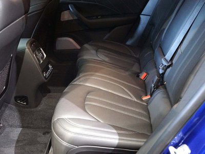 صورة 32 لـ 2022 Maserati LEVANTE