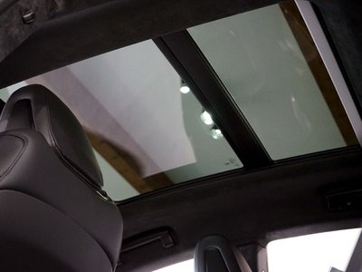 صورة 2 لـ 2022 Maserati LEVANTE