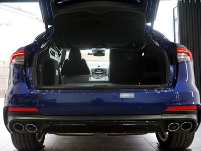 صورة 65 لـ 2022 Maserati LEVANTE