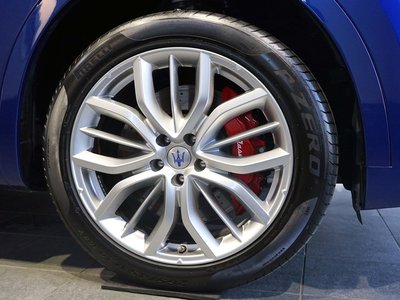 صورة 7 لـ 2022 Maserati LEVANTE