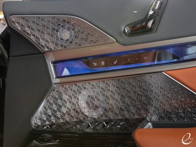 BMW 7 SERIES - 8