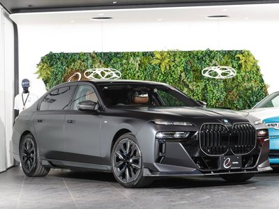 BMW 7 SERIES - 1