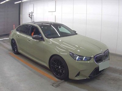 2025 BMW M5 — фото 1