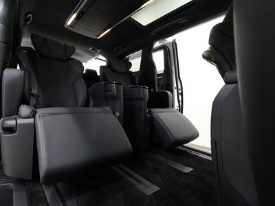 TOYOTA VELLFIRE - 8