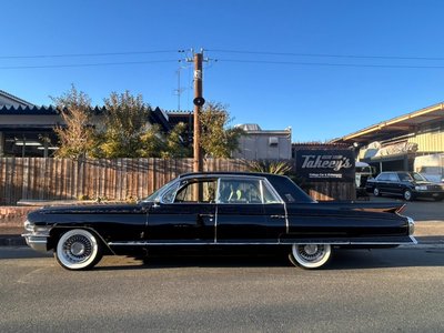 CADILLAC FLEETWOOD - 9