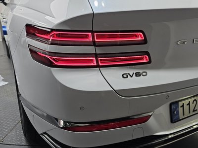 GENESIS GV80 - 10