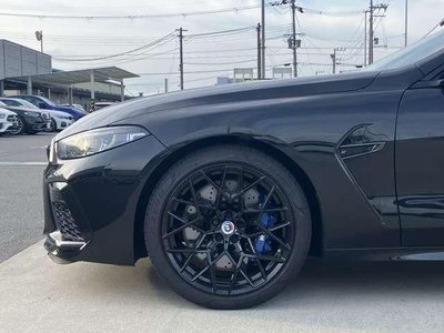 صورة 6 لـ 2023 BMW M8