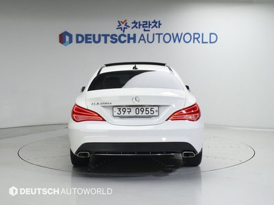 MERCEDES-BENZ CLA - 3