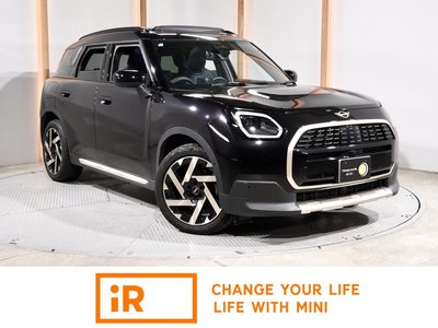 2024 MINI COOPER COUNTRYMAN photo 1