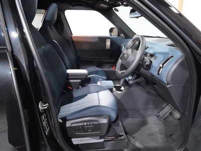 2024 MINI COOPER COUNTRYMAN photo 14