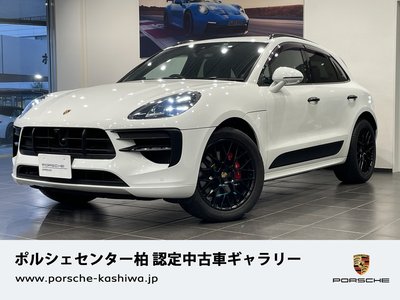 PORSCHE MACAN - 1