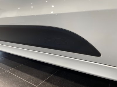 PORSCHE MACAN - 10