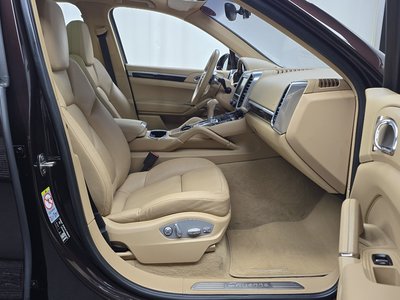 PORSCHE CAYENNE - 10