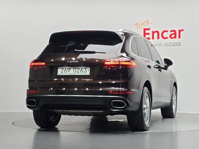 PORSCHE CAYENNE - 3