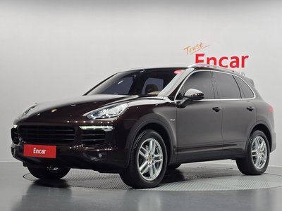 PORSCHE CAYENNE - 1