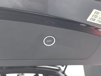 2019 Tesla MODEL X — миниатюра 31