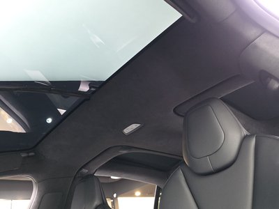 2019 Tesla MODEL X — миниатюра 26