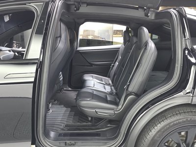 2019 Tesla MODEL X — миниатюра 17