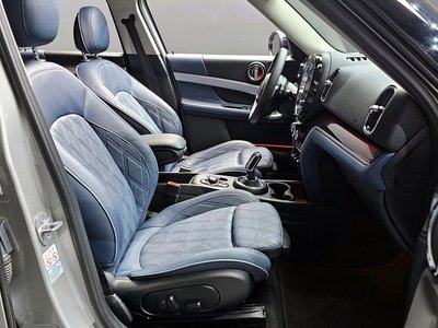 MINI COUNTRYMAN - 10