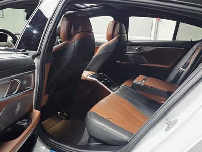 2024 BMW 8 SERIES 缩略图 11