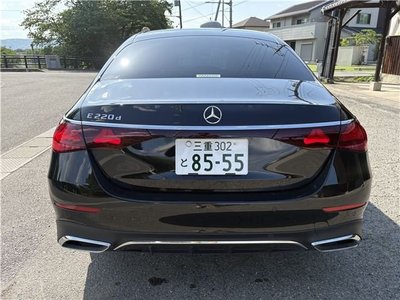 MERCEDES-BENZ E-CLASS - 9