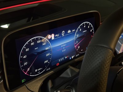 MERCEDES-BENZ E-CLASS - 1