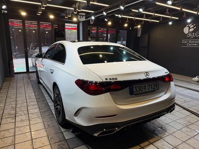 MERCEDES-BENZ E-CLASS - 9