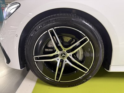 MERCEDES-BENZ E-CLASS - 3