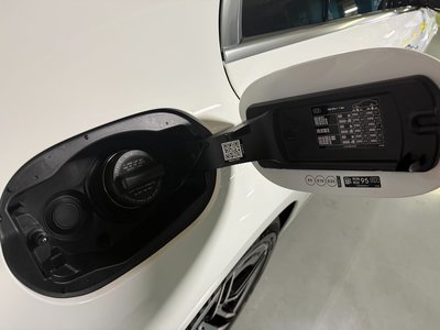MERCEDES-BENZ E-CLASS - 8