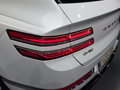 GENESIS GV80 - 10