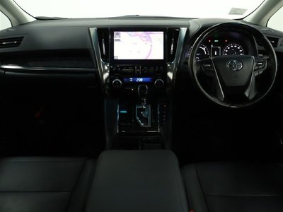 TOYOTA ALPHARD - 3
