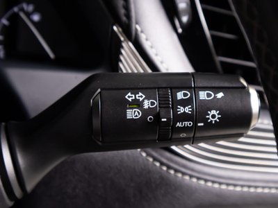 2017 Lexus LS — миниатюра 49