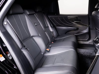 2017 Lexus LS — миниатюра 40