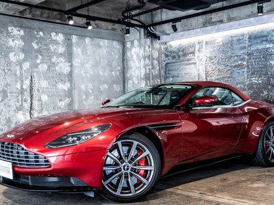 ASTON MARTIN DB11 VOLANTE - 9