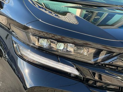 TOYOTA VELLFIRE - 10