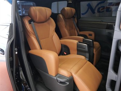 TOYOTA VELLFIRE - 8