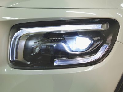 MERCEDES-BENZ GLB - 3