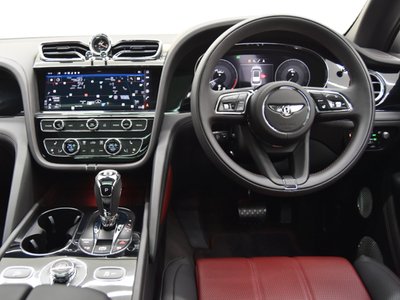 صورة مصغرة 12 لـ 2023 Bentley BENTAYGA