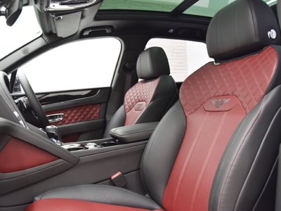 2023 Bentley BENTAYGA photo 9