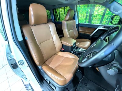 TOYOTA LAND CRUISER PRADO - 8