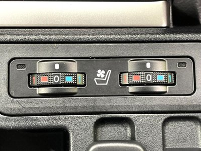 TOYOTA LAND CRUISER PRADO - 7