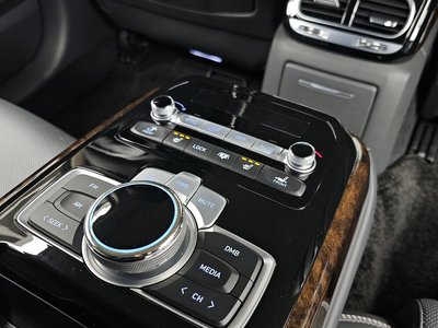 صورة مصغرة 19 لـ 2021 Genesis G90