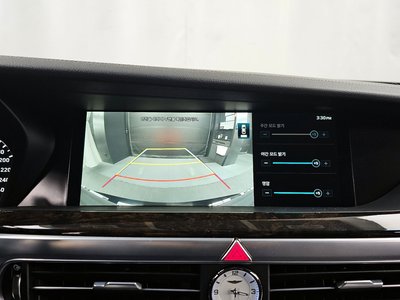 صورة مصغرة 15 لـ 2021 Genesis G90