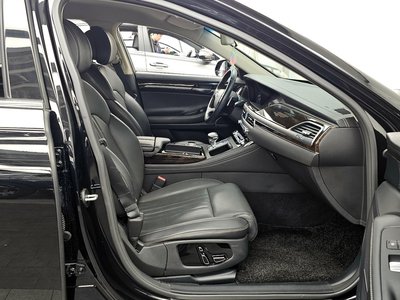 صورة مصغرة 11 لـ 2021 Genesis G90