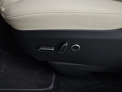 صورة مصغرة 31 لـ 2023 Tesla MODEL X