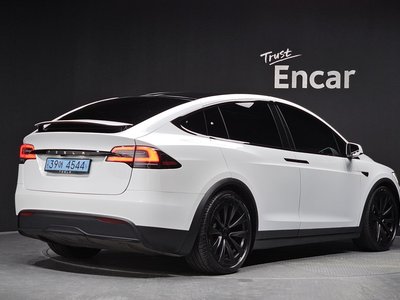 صورة 4 لـ 2023 Tesla MODEL X