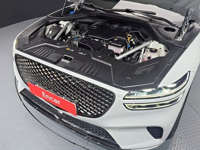 صورة 7 لـ 2021 Genesis GV70